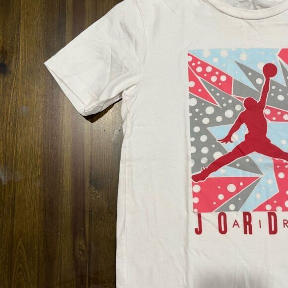 Jordan Big Logo Short Sleeve Graphic Tee, Boy's Size Medium - Picture 7 of 8